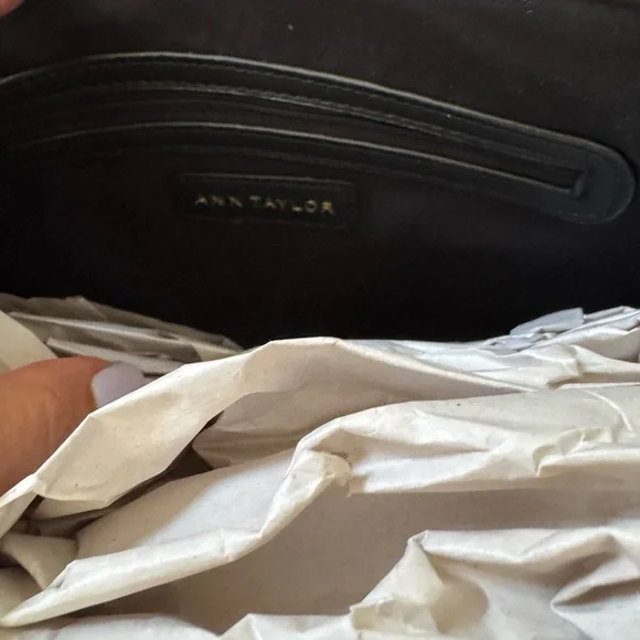 Ann Taylor Black and Tan Two Piece Women's Bag. NWT. Gift ready. Ships fast. - Picture 8 of 14